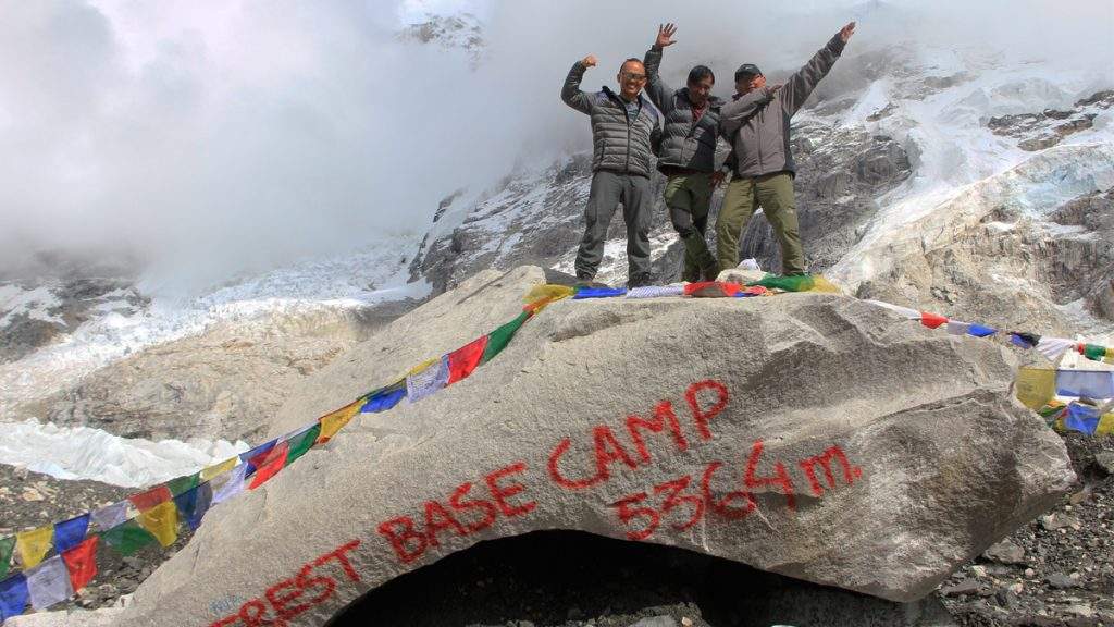 You Will Never Get Bored On Everest Base Camp Trek