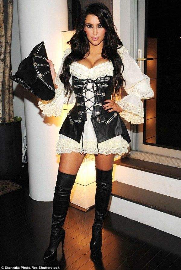 Ways to Style Your Corsets During Halloween