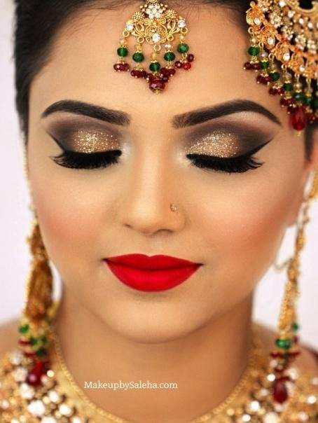 Golden smokey eyes