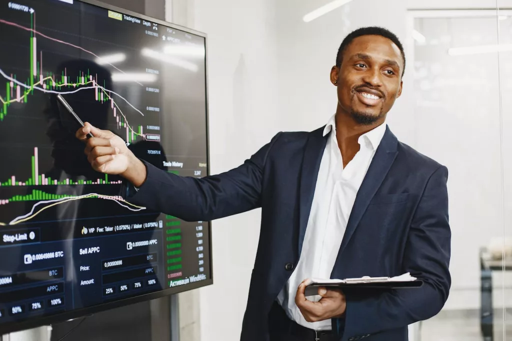 Strategies To Give An Effective Sales Presentation That Closes Deals Strategies To Give An Effective Sales Presentation That Closes Deals
