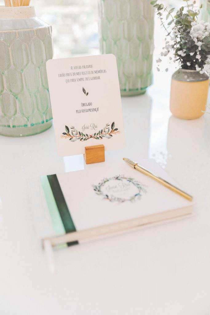 6 Design Studios Are Working On Wonderful Wedding Invitation