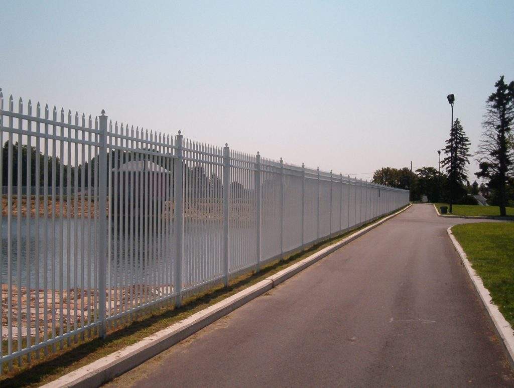 Commercial Fence
