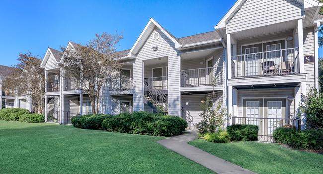 Lafayette Apartments With Garden